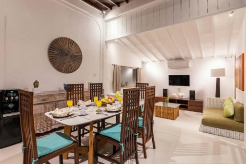 3 bedrooms Villa in Seminyak, Badung, Indonesia No. 7593 11