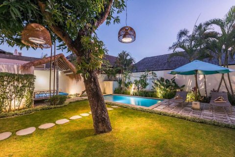 3 bedrooms Villa in Seminyak, Badung, Indonesia No. 7593 12