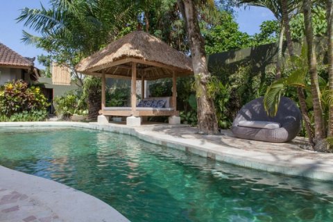 Вилла с 5 спальнями в Seminyak, Бадунг, Индонезия № 1021 2