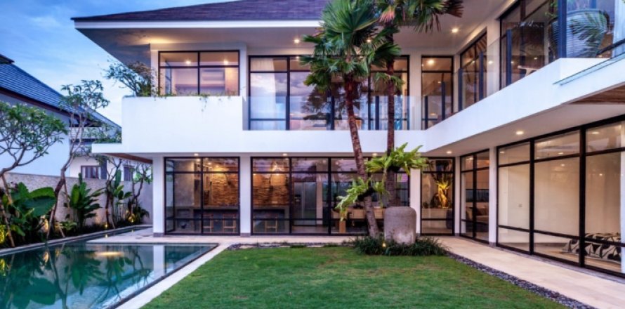 4 bedrooms Villa in Canggu, Badung, Indonesia No. 1019