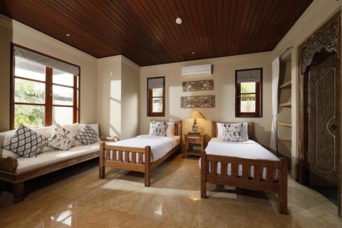 3 bedrooms Villa in Jimbaran, Badung, Indonesia No. 1242 13