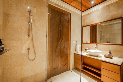 Вилла с 3 спальнями в Jimbaran, Бадунг, Индонезия № 1240 11