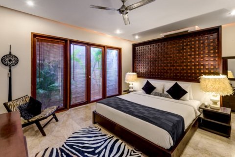 3 bedrooms Villa in Seminyak, Badung, Indonesia No. 1245 7