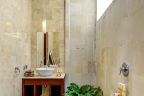 3 bedrooms Villa in Seminyak, Badung, Indonesia No. 1245 9