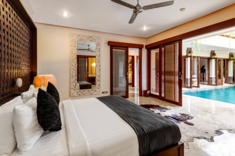 3 bedrooms Villa in Seminyak, Badung, Indonesia No. 1245 10