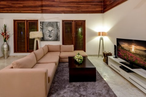 3 bedrooms Villa in Seminyak, Badung, Indonesia No. 1245 2