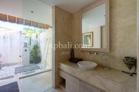 4 bedrooms Villa in South Denpasar, Denpasar, Indonesia No. 7864