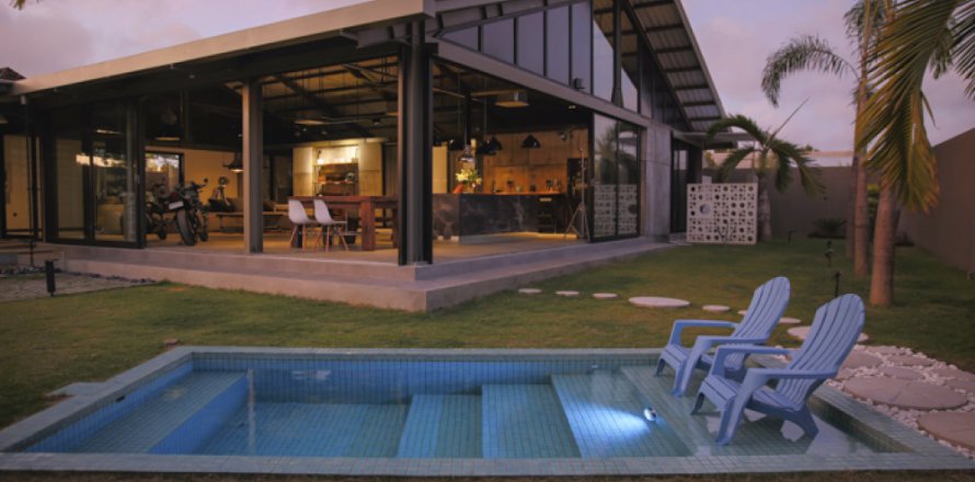 3 bedrooms Villa in Kerobokan, Badung, Indonesia No. 10970