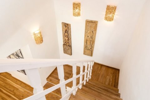 3 bedrooms Villa in Seminyak, Badung, Indonesia No. 1479 12