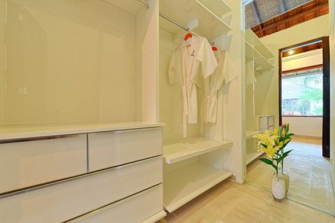 3 bedrooms Villa in Seminyak, Badung, Indonesia No. 1475 23
