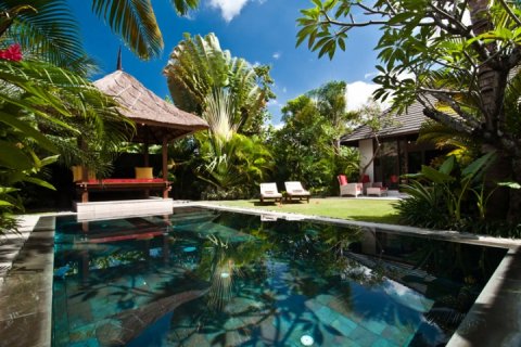 3 bedrooms Villa in Seminyak, Badung, Indonesia No. 1475 13