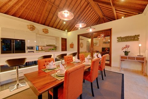 3 bedrooms Villa in Seminyak, Badung, Indonesia No. 1475 18
