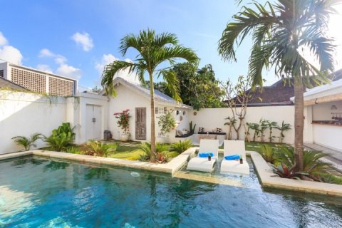 Вилла с 2 спальнями в Seminyak, Бадунг, Индонезия № 1477 3