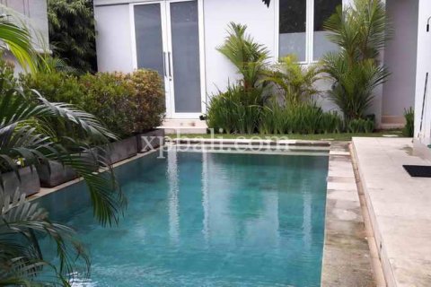 2 bedrooms Villa in South Kuta, Badung, Indonesia No. 7927 11
