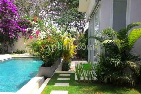 2 bedrooms Villa in South Kuta, Badung, Indonesia No. 7927 6