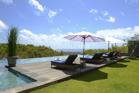 4 bedrooms Villa in South Kuta, Badung, Indonesia No. 7754 10