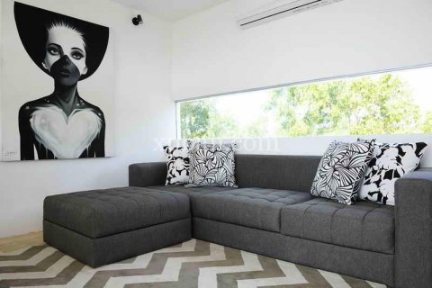 4 bedrooms Villa in South Kuta, Badung, Indonesia No. 7754 2