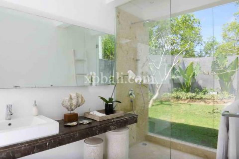 4 bedrooms Villa in South Kuta, Badung, Indonesia No. 7754 8