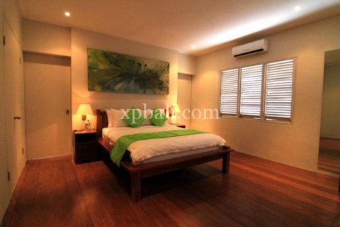 6 bedrooms Villa in Seminyak, Badung, Indonesia No. 494 8