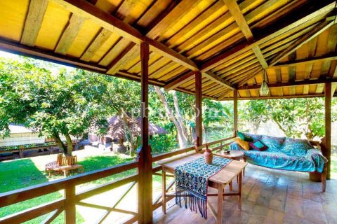Вилла с 11 спальнями в Canggu, Бадунг, Индонезия № 497