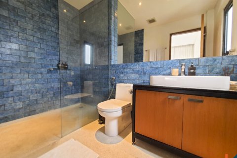 4 bedrooms Villa in Canggu, Badung, Indonesia No. 11496 26