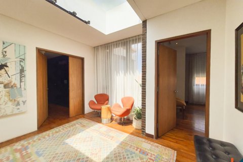 4 bedrooms Villa in Canggu, Badung, Indonesia No. 11496 10
