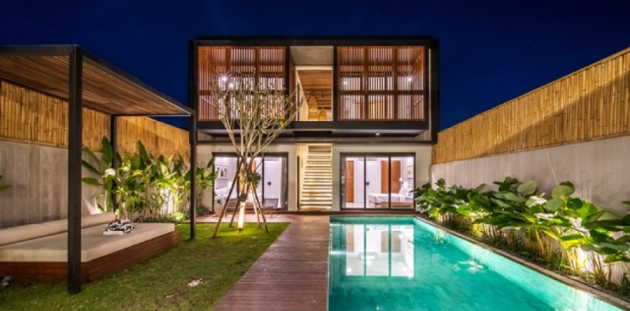 4 bedrooms Villa in Tibubeneng, Badung, Indonesia No. 11600