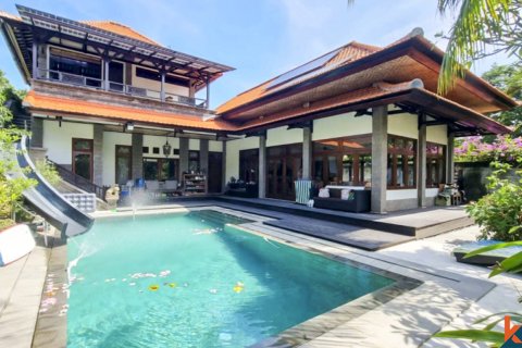 Вилла с 5 спальнями в Karangasem, Карангасем, Индонезия № 11150 15
