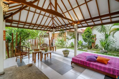 2 bedrooms Villa in Kediri, Indonesia No. 10908 3