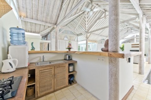 2 bedrooms Villa in Seminyak, Badung, Indonesia No. 1594 6