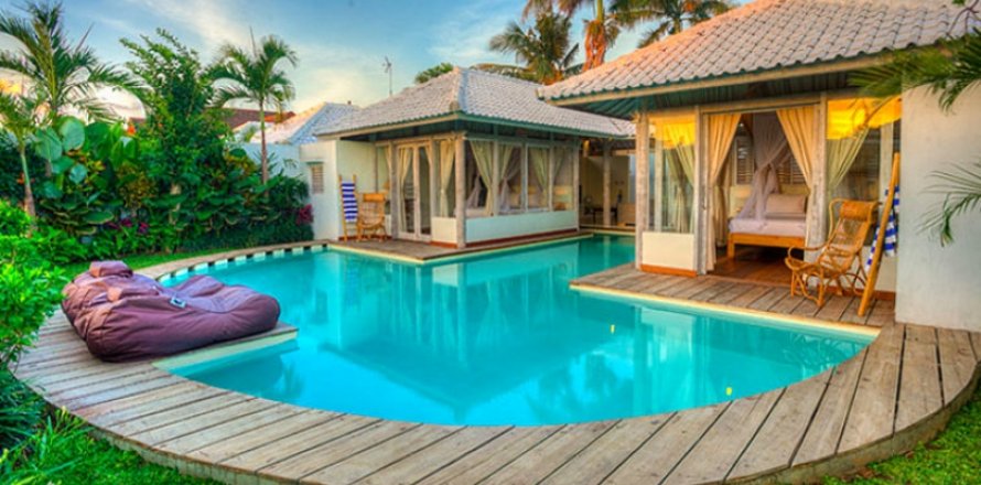 2 bedrooms Villa in Seminyak, Badung, Indonesia No. 1594