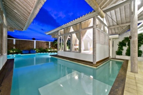 2 bedrooms Villa in Seminyak, Badung, Indonesia No. 1594 23