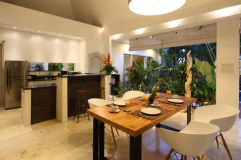 3 bedrooms Villa in Seminyak, Badung, Indonesia No. 1597 6