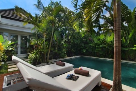 3 bedrooms Villa in Seminyak, Badung, Indonesia No. 1597 24