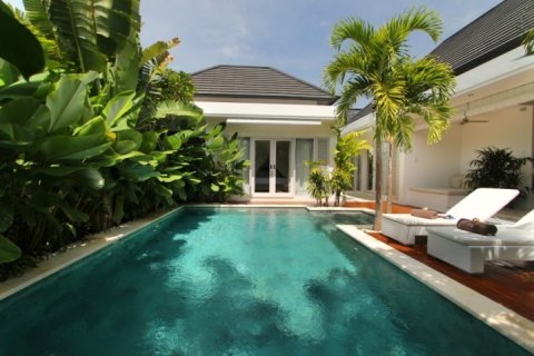 3 bedrooms Villa in Seminyak, Badung, Indonesia No. 1597 23