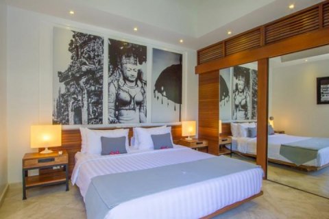 6 bedrooms Villa in Seminyak, Badung, Indonesia No. 1595 17