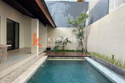 2 bedrooms Villa in Seminyak, Badung, Indonesia No. 12147 2