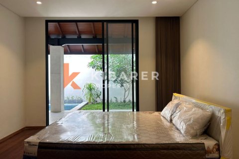 2 bedrooms Villa in Seminyak, Badung, Indonesia No. 12147 11