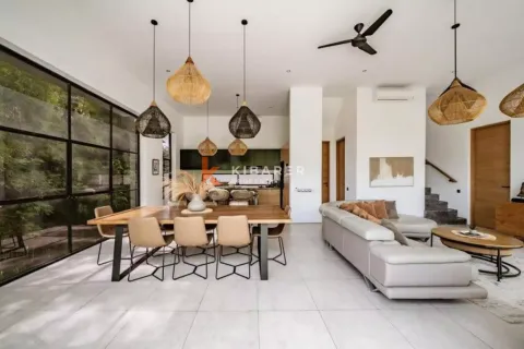3 bedrooms Villa in Kuta, Badung, Indonesia No. 12152 9