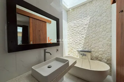 2 bedrooms Villa in Kerobokan, Badung, Indonesia No. 12151 7