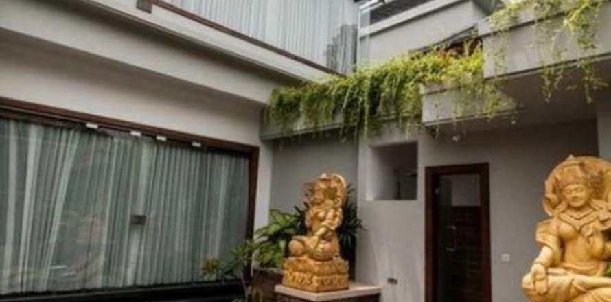 3 bedrooms Villa in Seminyak, Badung, Indonesia No. 8648