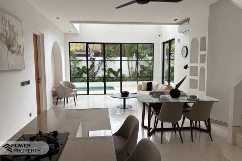3 bedrooms Villa in Tampaksiring, Gianyar, Indonesia No. 8653 5