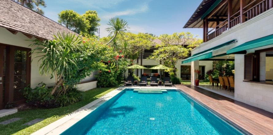 5 bedrooms Villa in Seminyak, Badung, Indonesia No. 787