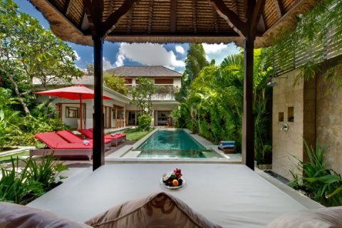 4 bedrooms Villa in Seminyak, Badung, Indonesia No. 792