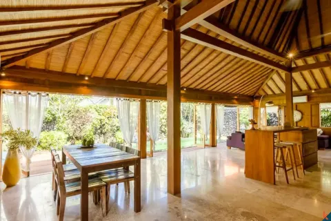 2 bedrooms Villa in Canggu, Badung, Indonesia No. 10411 17