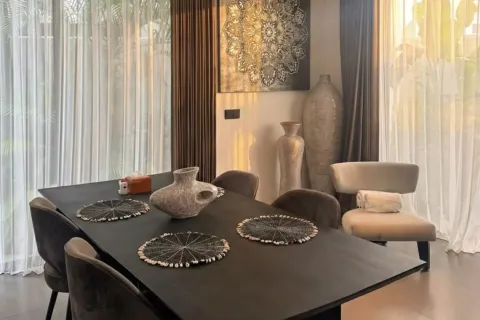 3 bedrooms Villa in Badung, Indonesia No. 10408 4