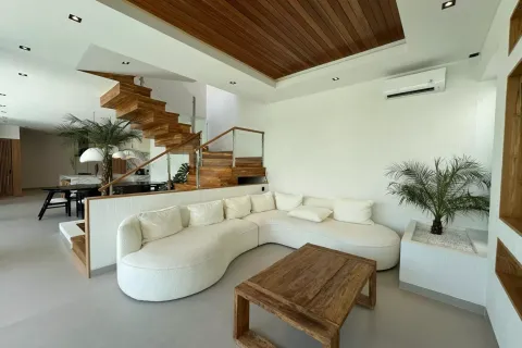 4 bedrooms Villa in Pererenan, Mengwi, Badung, Indonesia No. 10407 3