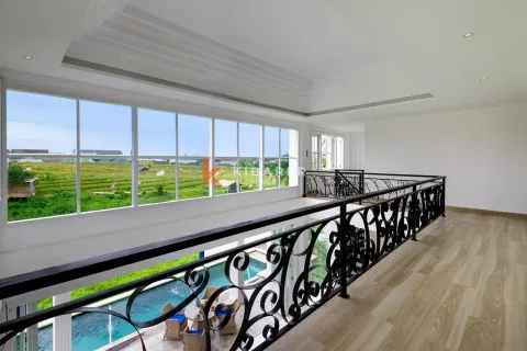 4 bedrooms Villa in Tibubeneng, Badung, Indonesia No. 11901 13