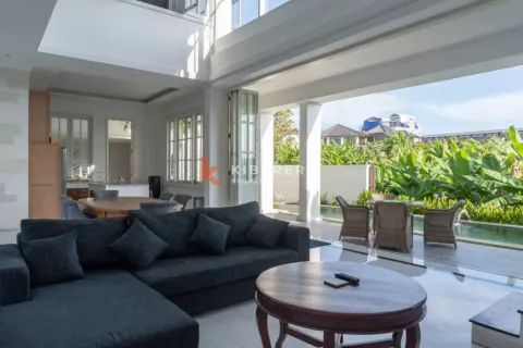 4 bedrooms Villa in Tibubeneng, Badung, Indonesia No. 11901 6