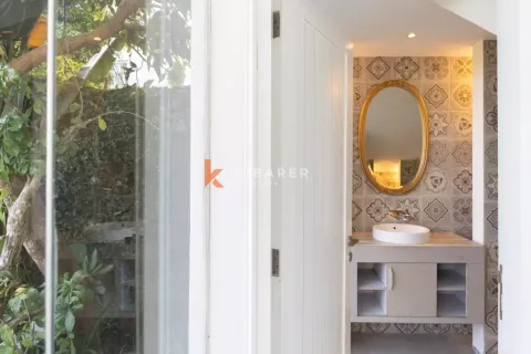 4 bedrooms Villa in Tibubeneng, Badung, Indonesia No. 11901 11